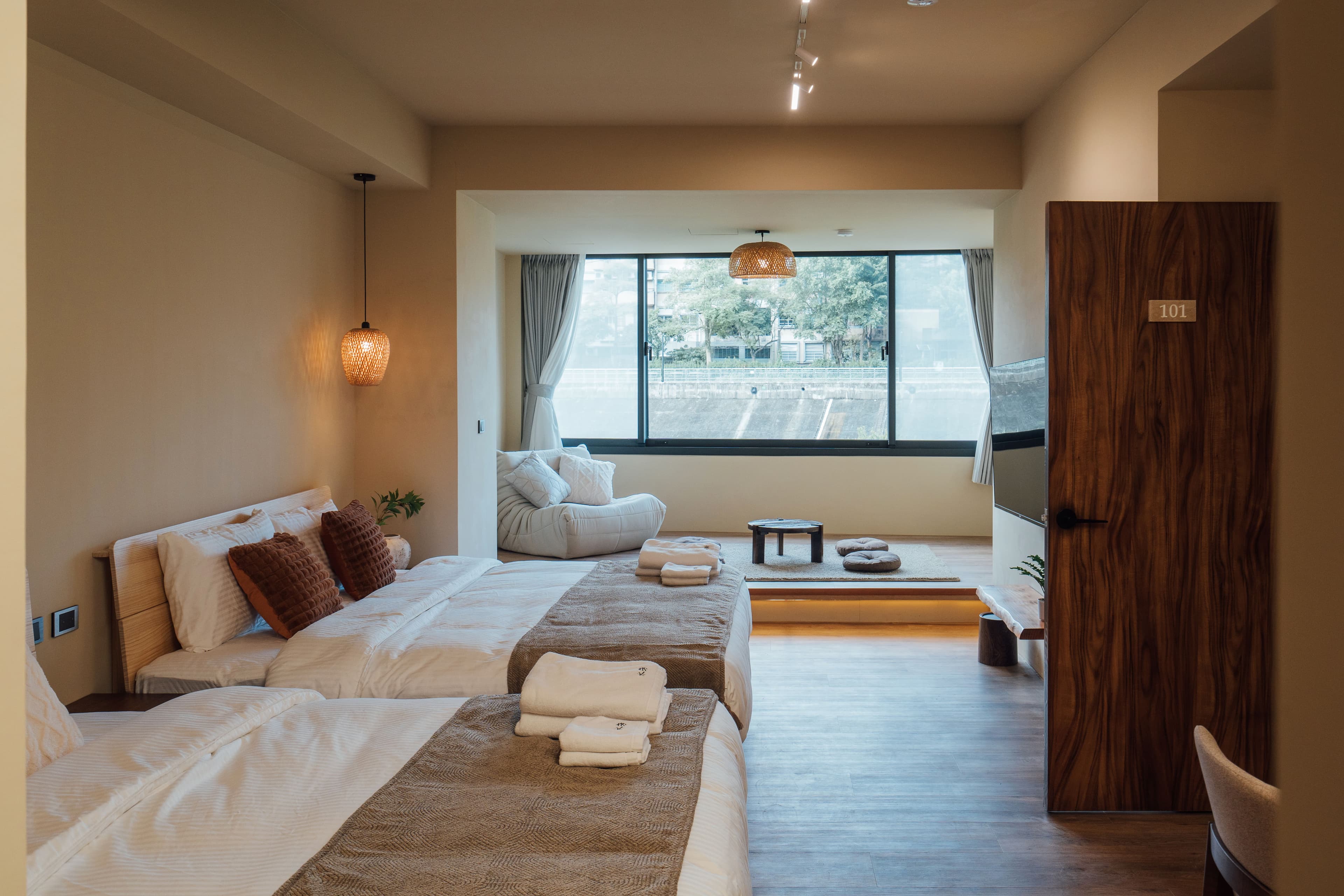 101 河景四人房 2