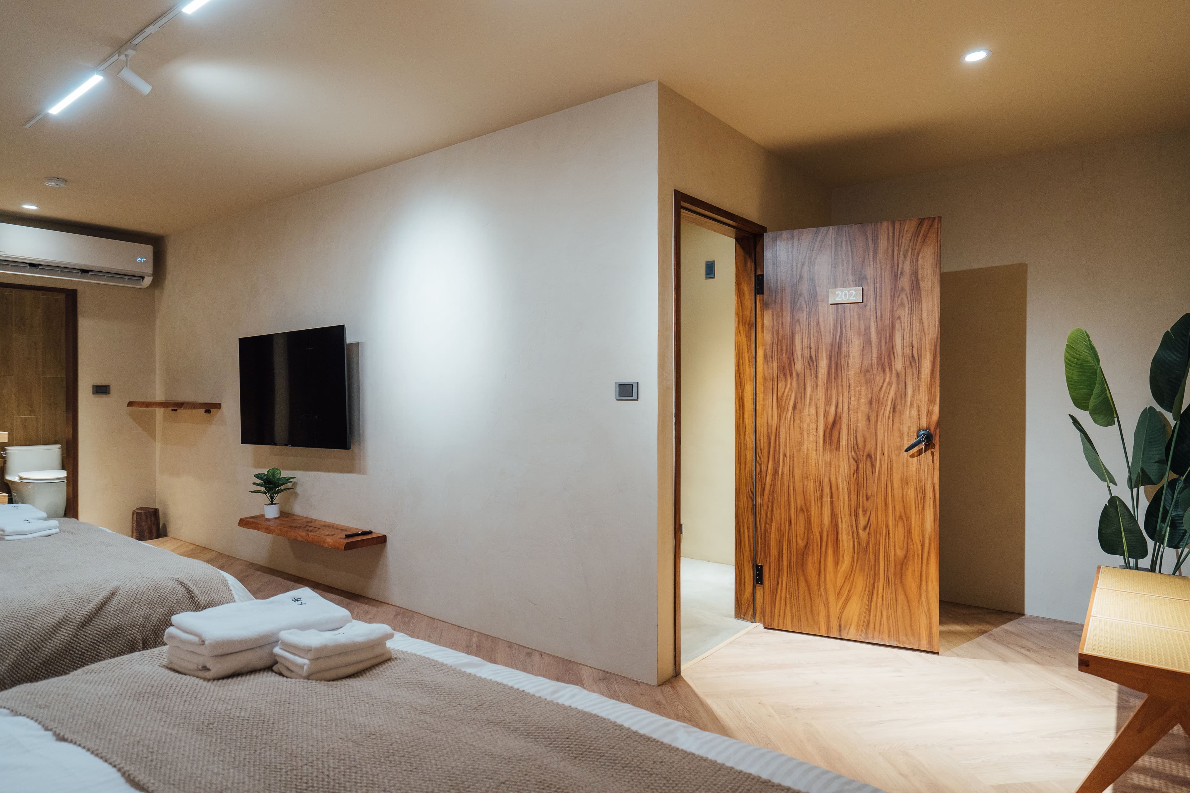 202 侘寂四人房 6