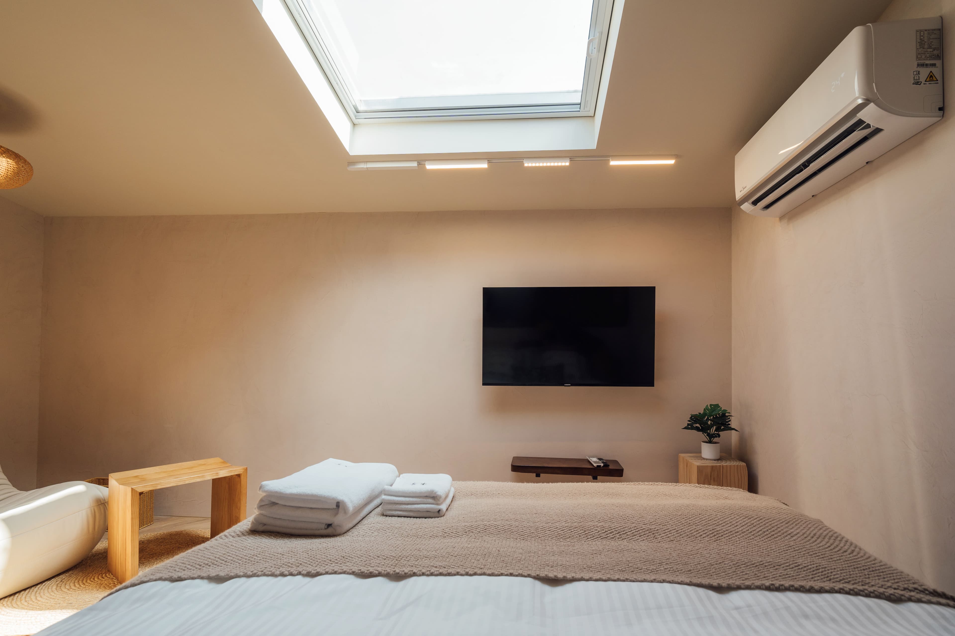 302 天窗雙人房 5