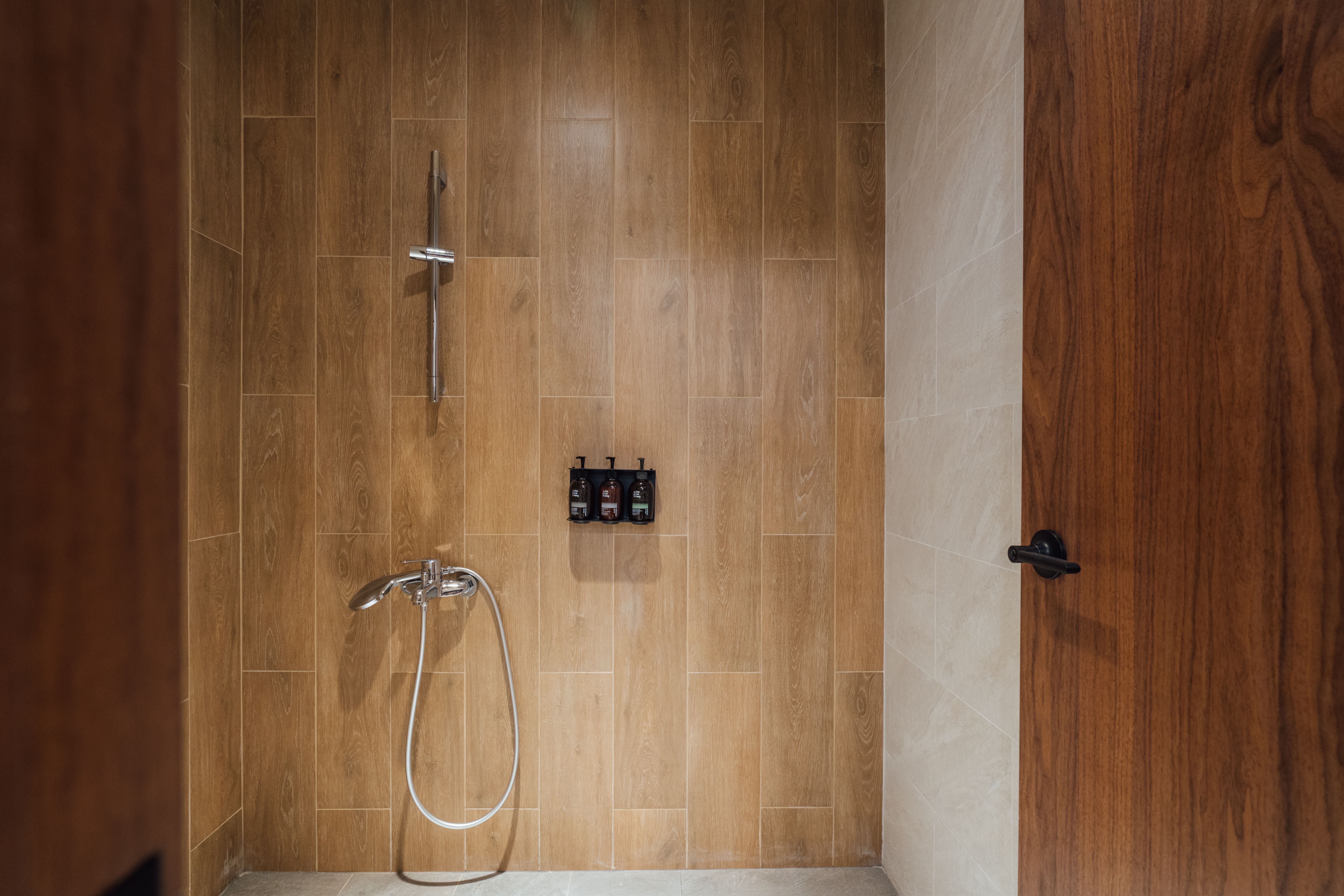 202 侘寂四人房 11