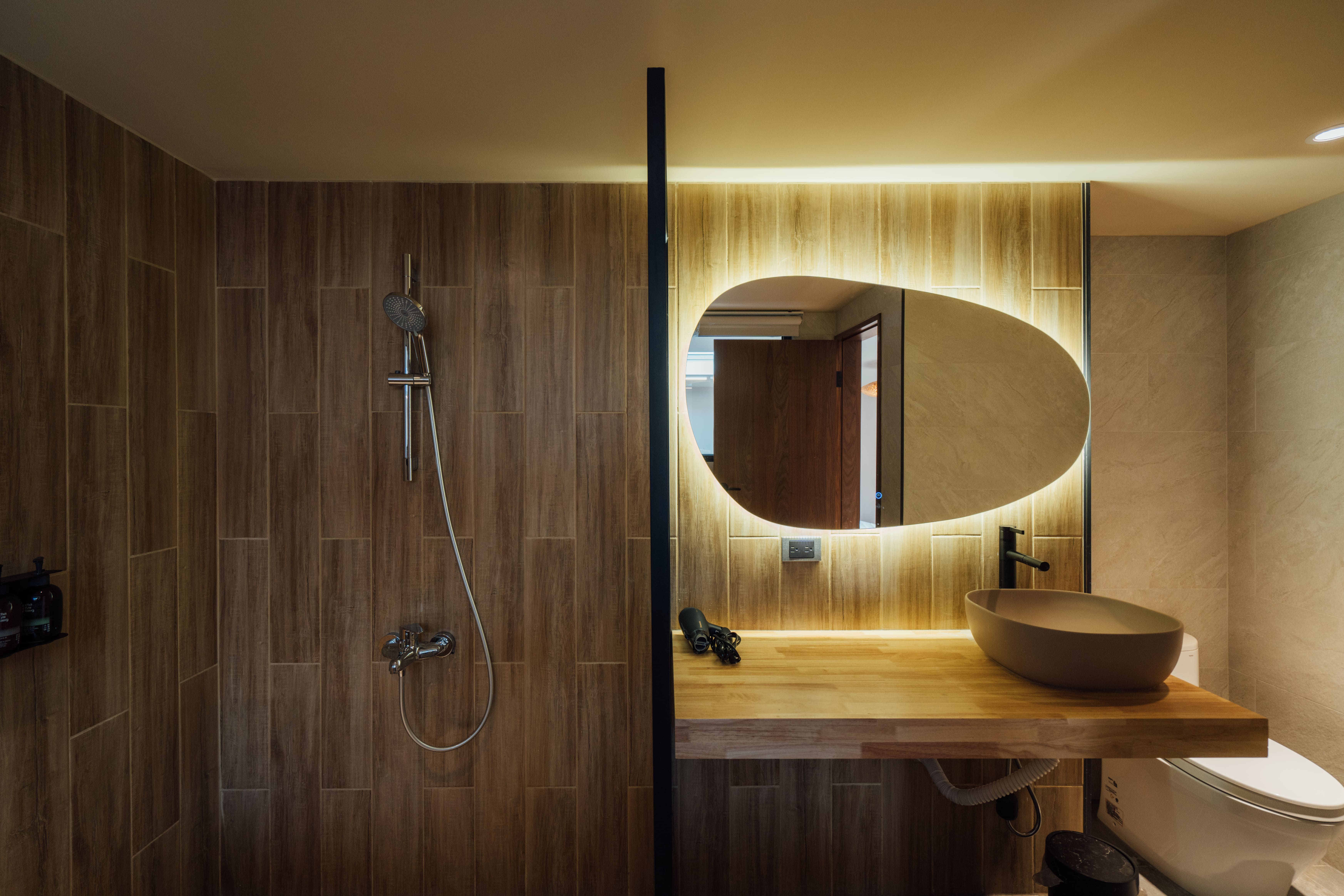 302 天窗雙人房 9